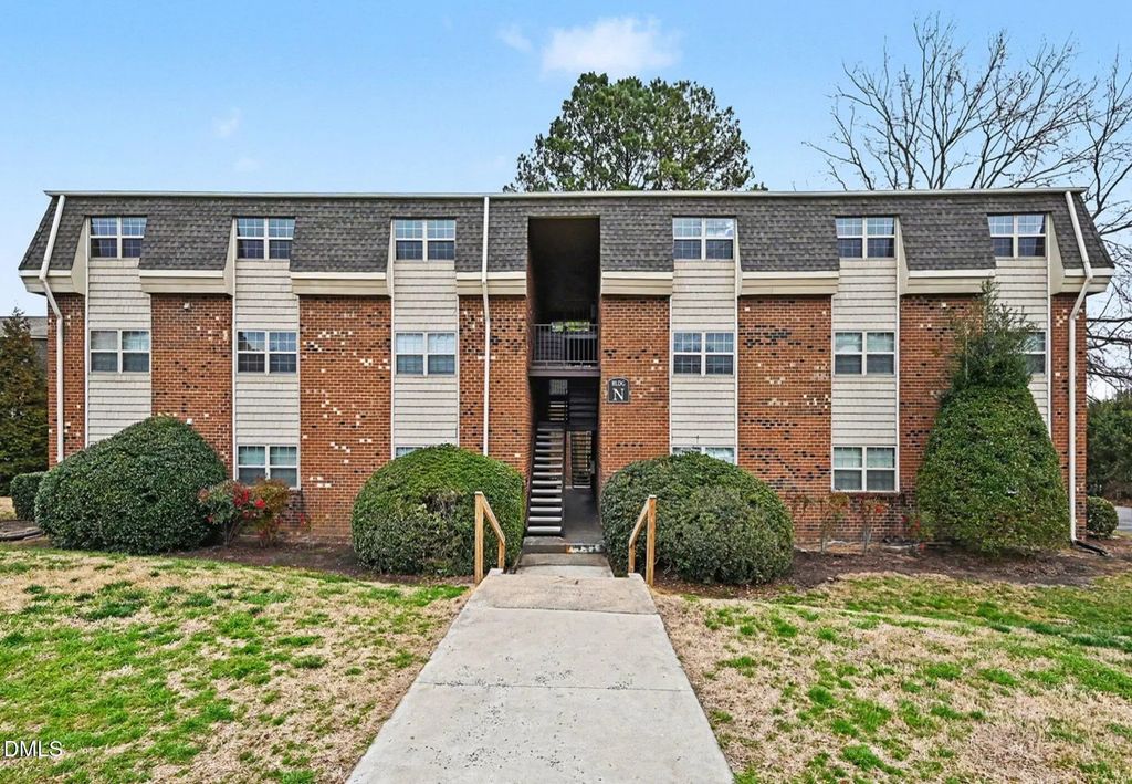 501 Jones Ferry Road Unit N9, Carrboro