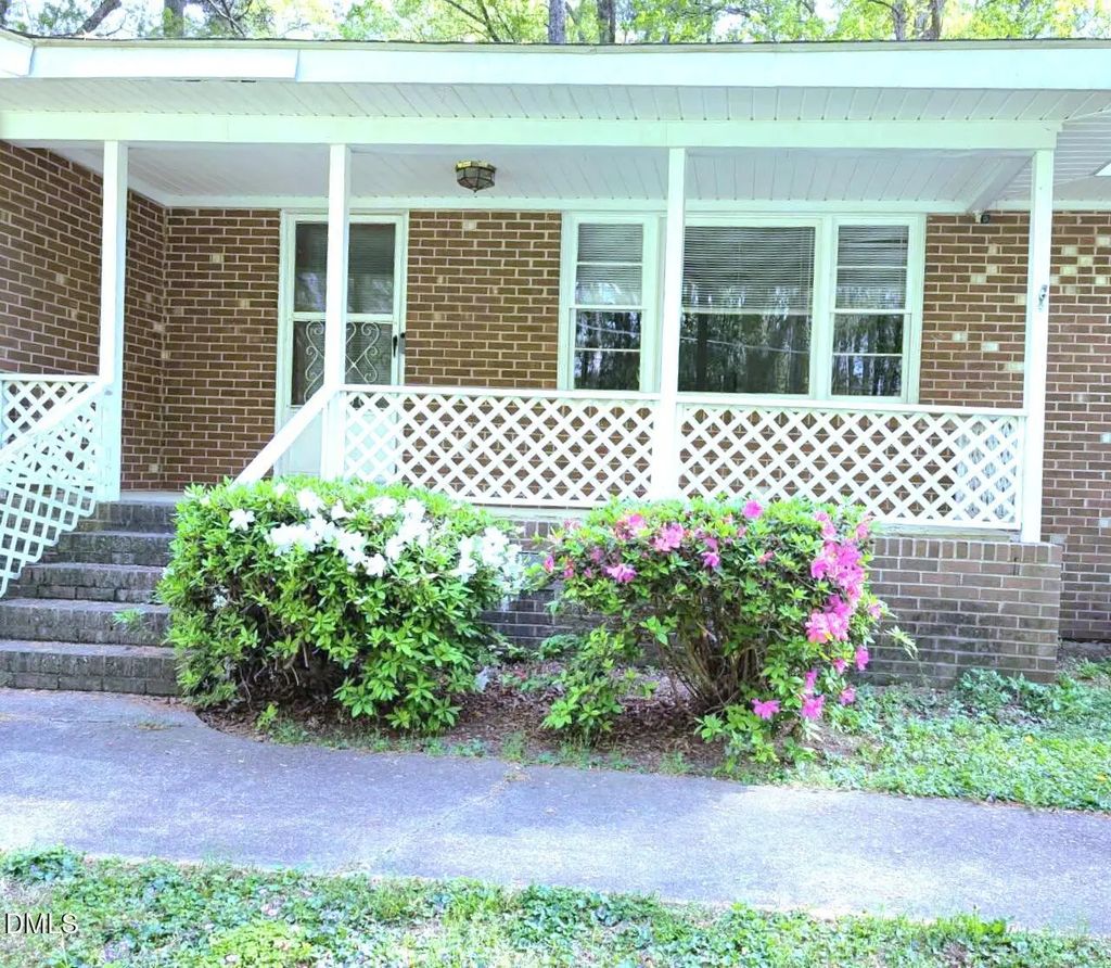 323 Ranch Farm Road, Raleigh