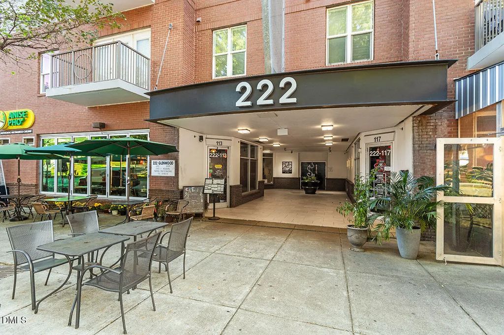 222 Glenwood Avenue 218, Raleigh