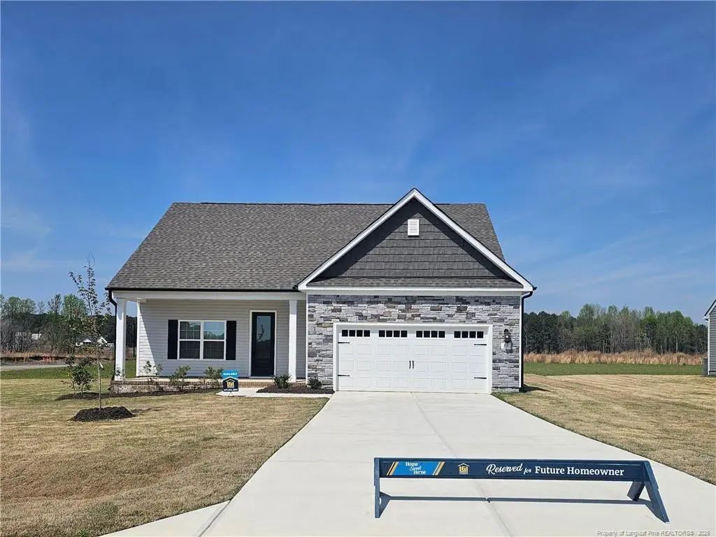17 Camp Rock Road, Lillington