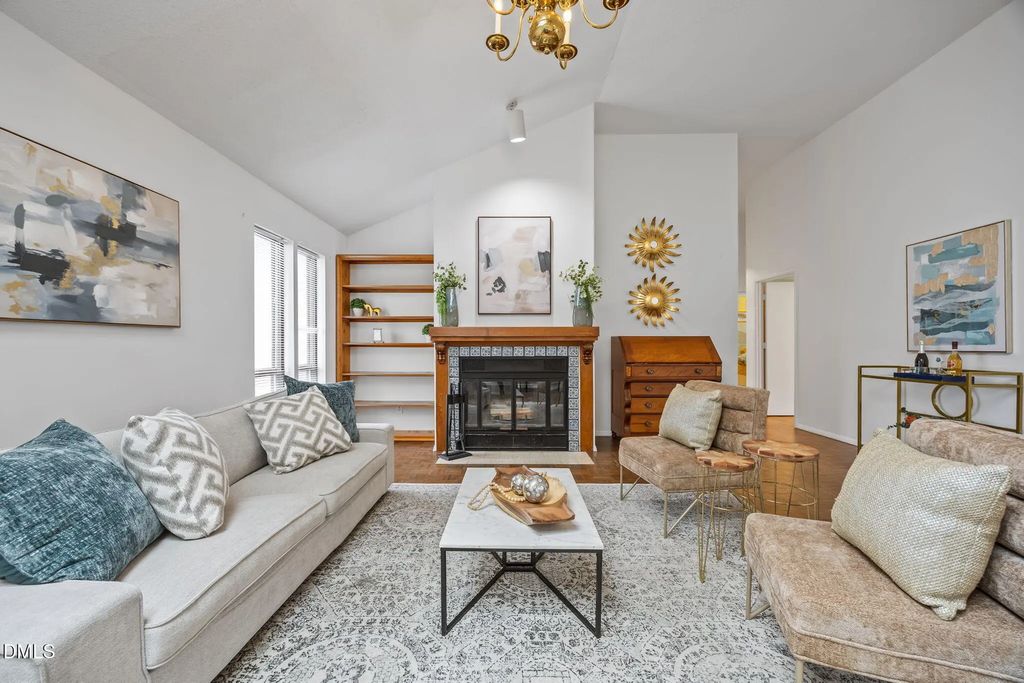 145 Windstone, Pittsboro