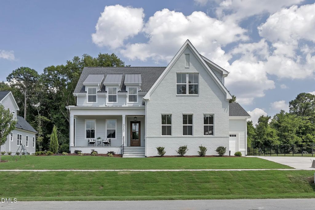 220 Meadow Walk Drive, Fuquay Varina