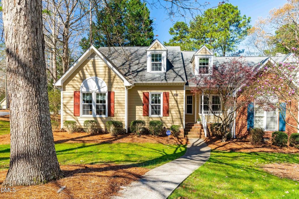 17 Renwick Court, Raleigh