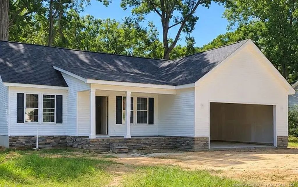 1759 Tryon Drive, Fayetteville