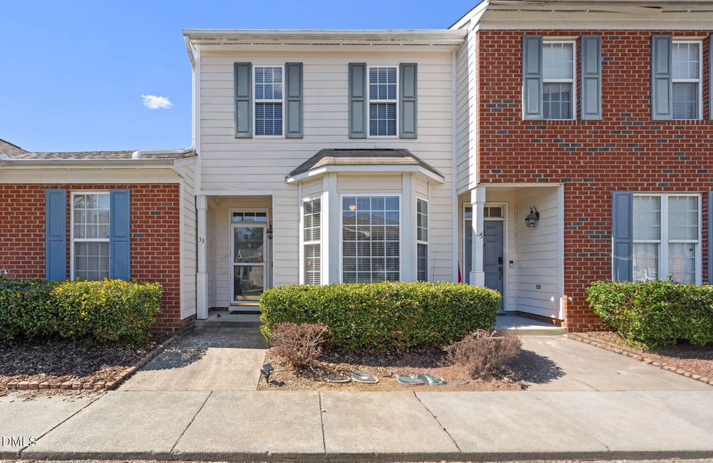 33 Signet Drive, Durham