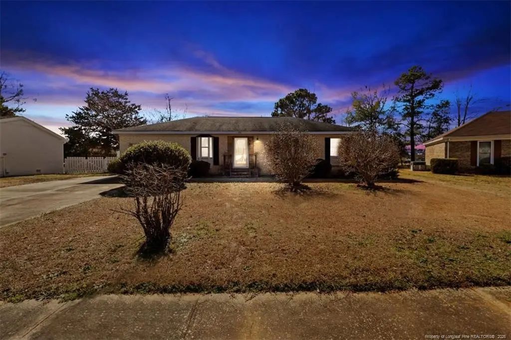 504 Fenmark Place, Fayetteville