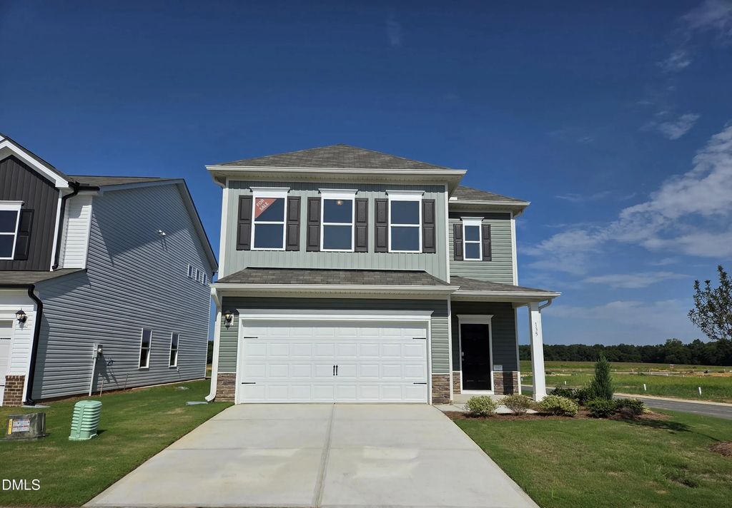 135 Oyster Tabby Drive, Lillington
