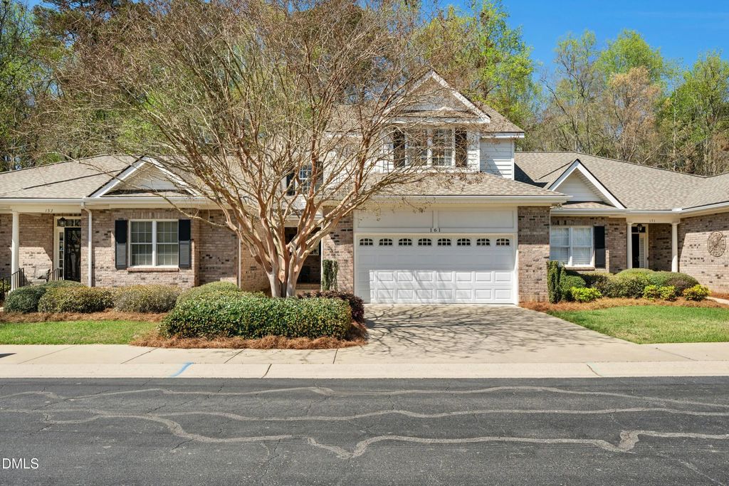 161 Lake Park Circle, Smithfield