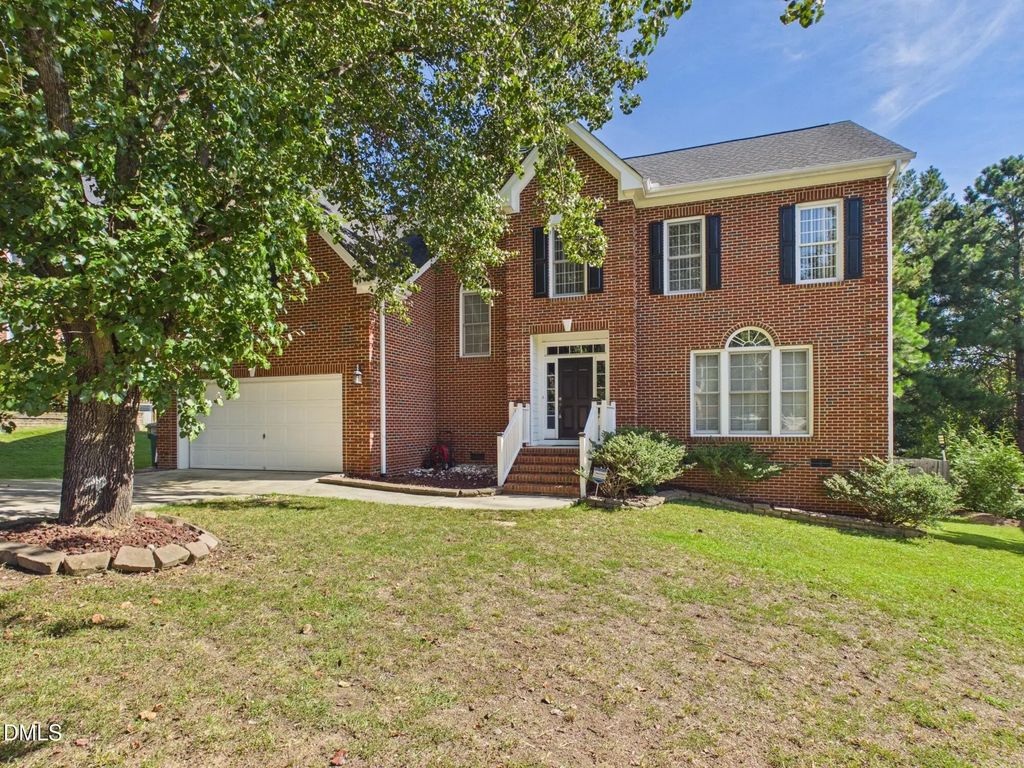 6 Upton Court, Durham