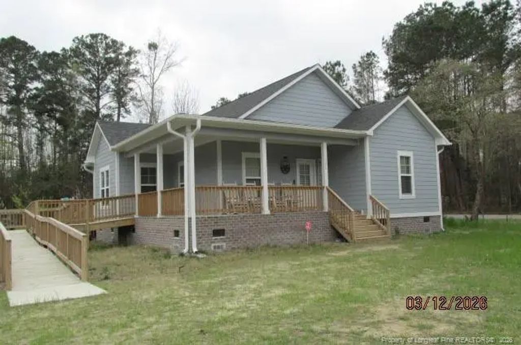 288 Deer Stand Drive, Lumberton