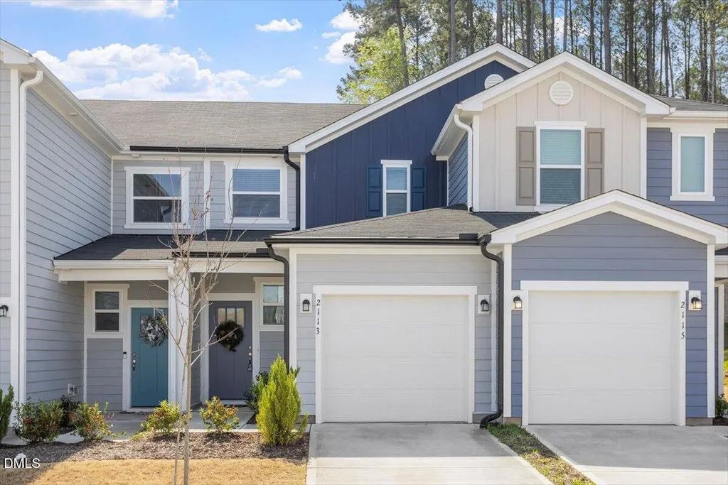 2113 Rockface Way, Durham