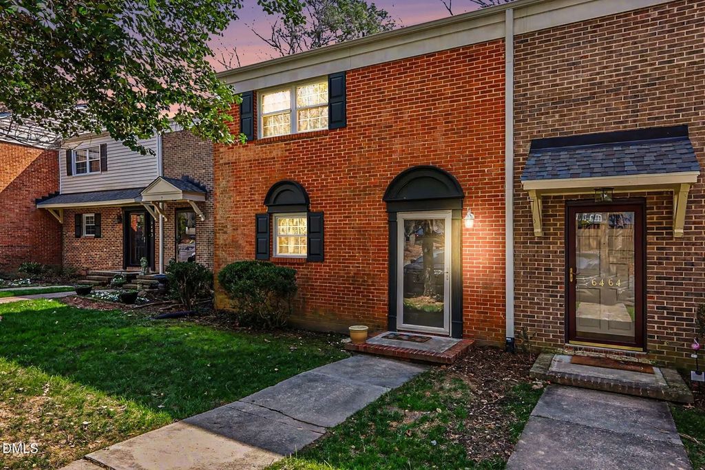 6407 New Market Way, Raleigh