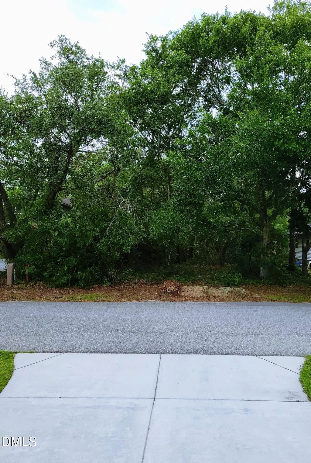 145 Ne 4th Street, Oak Island
