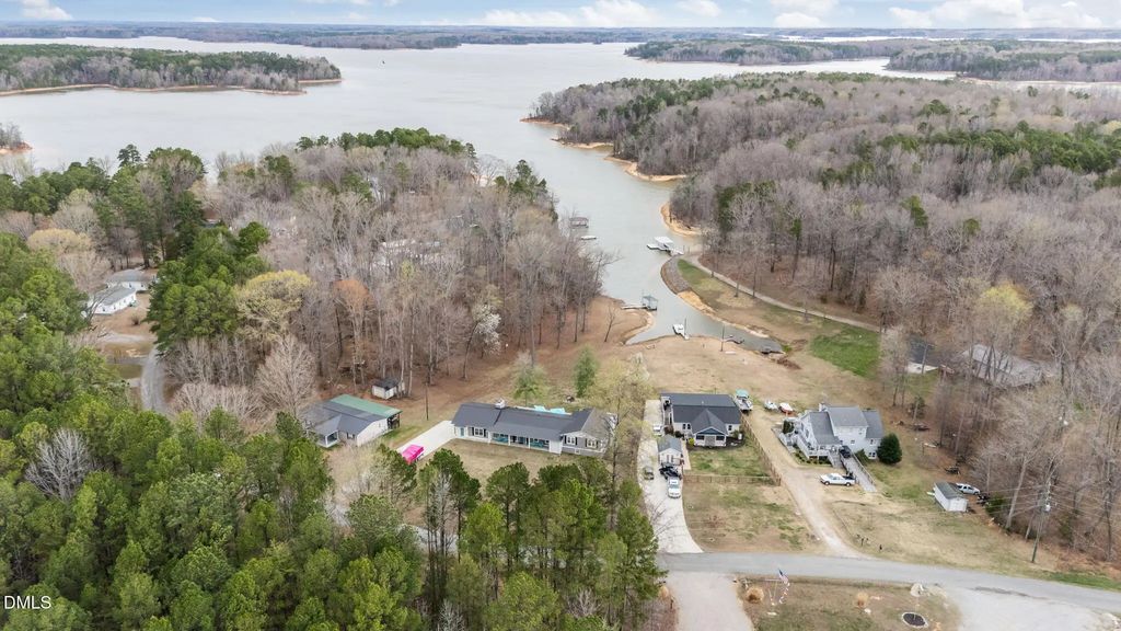585 Bonanza Trail, Clarksville