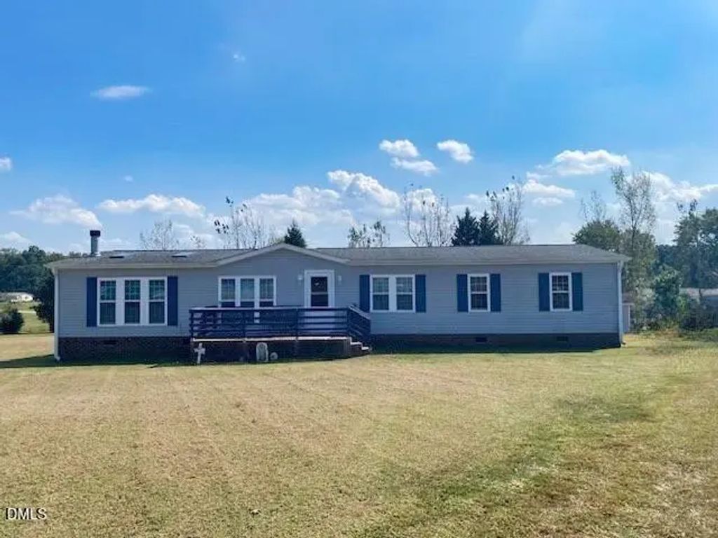 152 Crystal Lake Drive, Timberlake