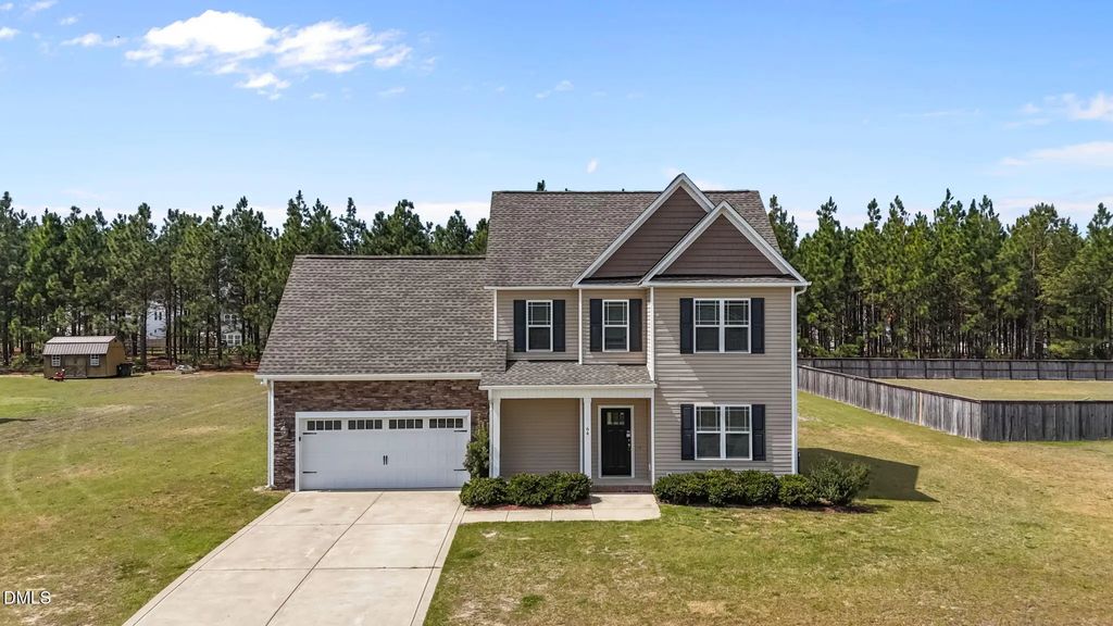 64 Widgeon Way, Lillington