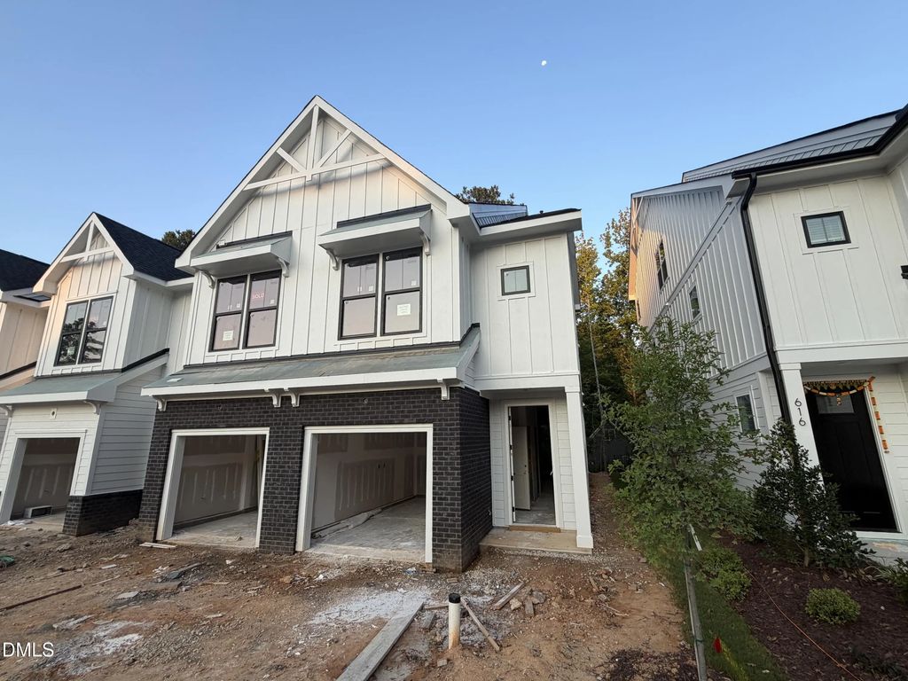 620 Cable Court, Apex