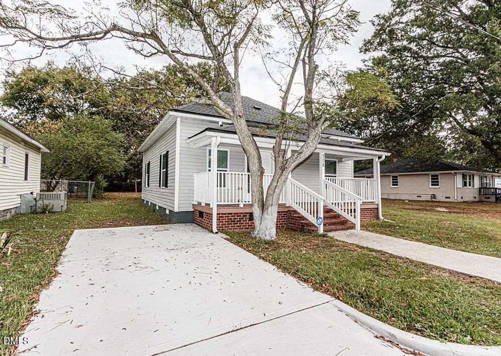 708 E Highland Avenue, Rocky Mount