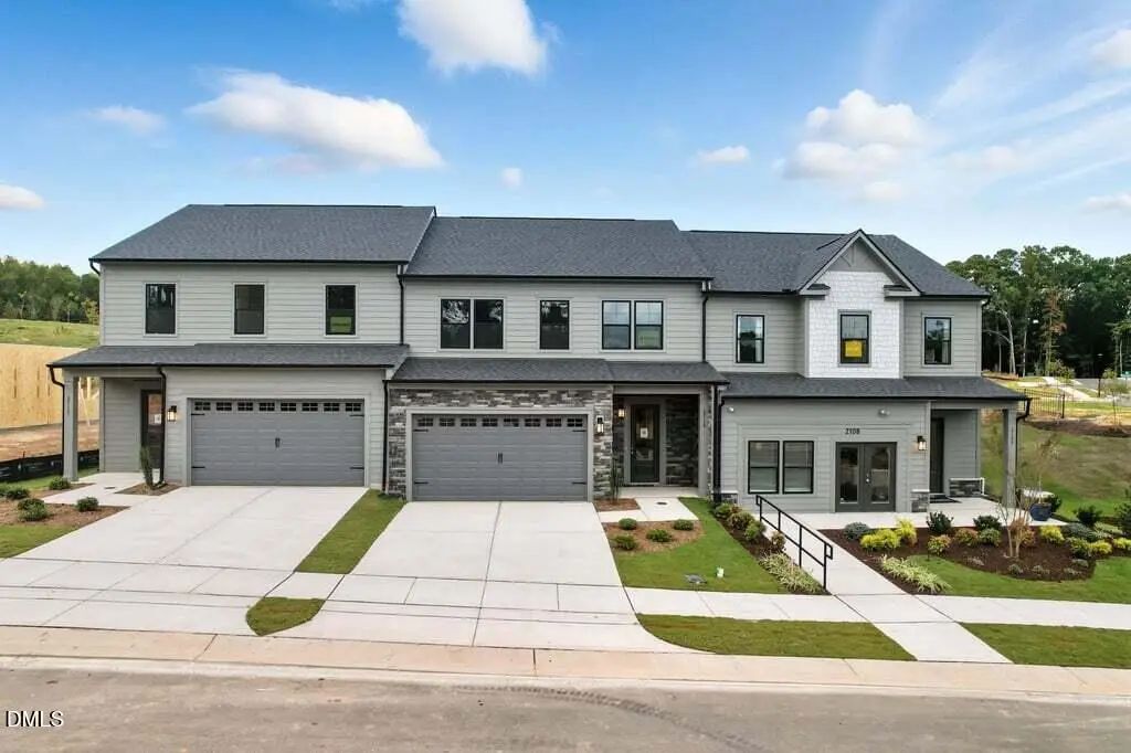 1105 Palisade Bluff Lane, Apex
