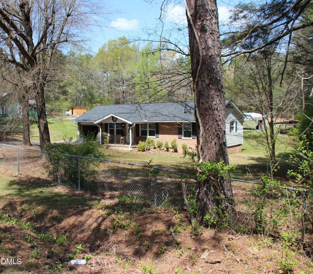 822 Clayton Road, Durham