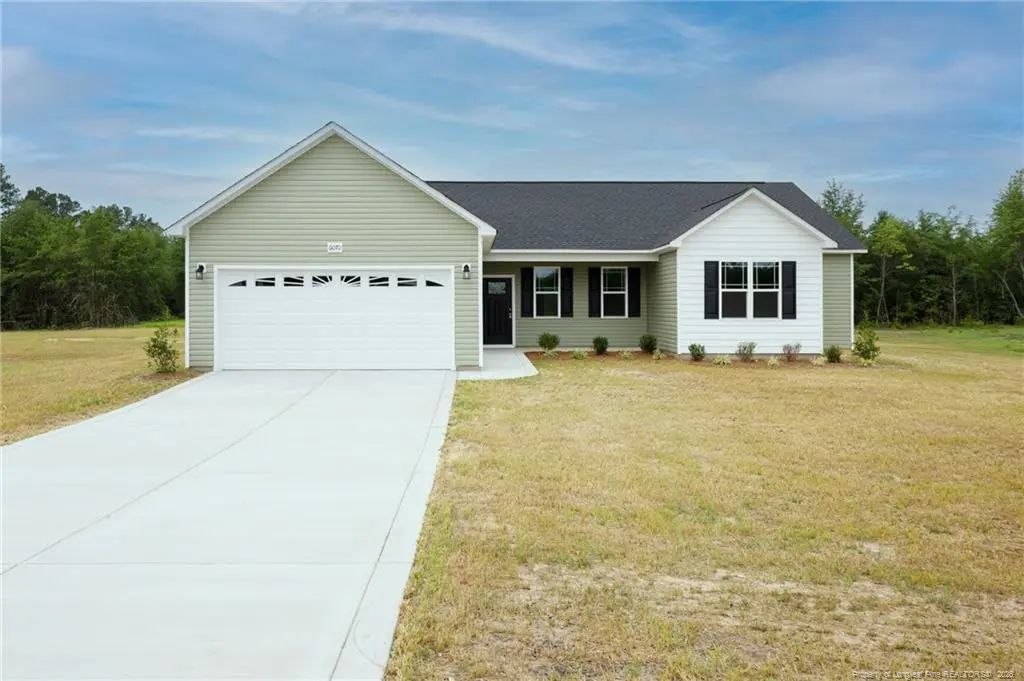 6070 Ari Court, Fayetteville