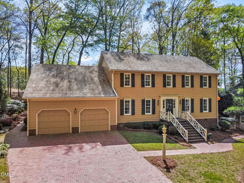 109 Queensferry Road, Cary