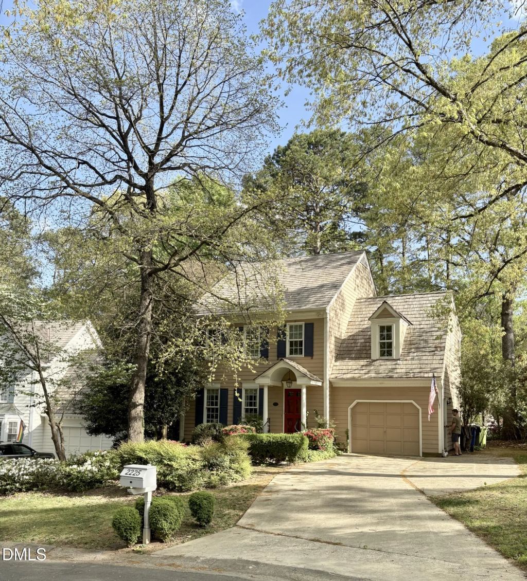 2225 Brisbayne Circle, Raleigh