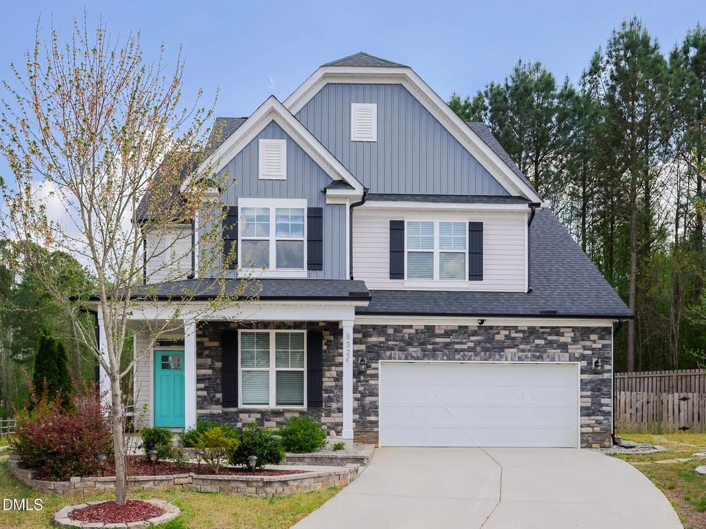 832 Logan Meadow Court, Fuquay Varina