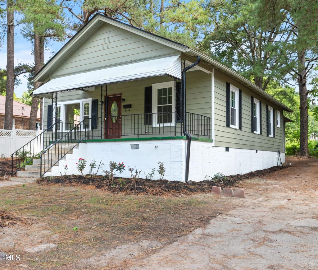 726 W M Street, Erwin