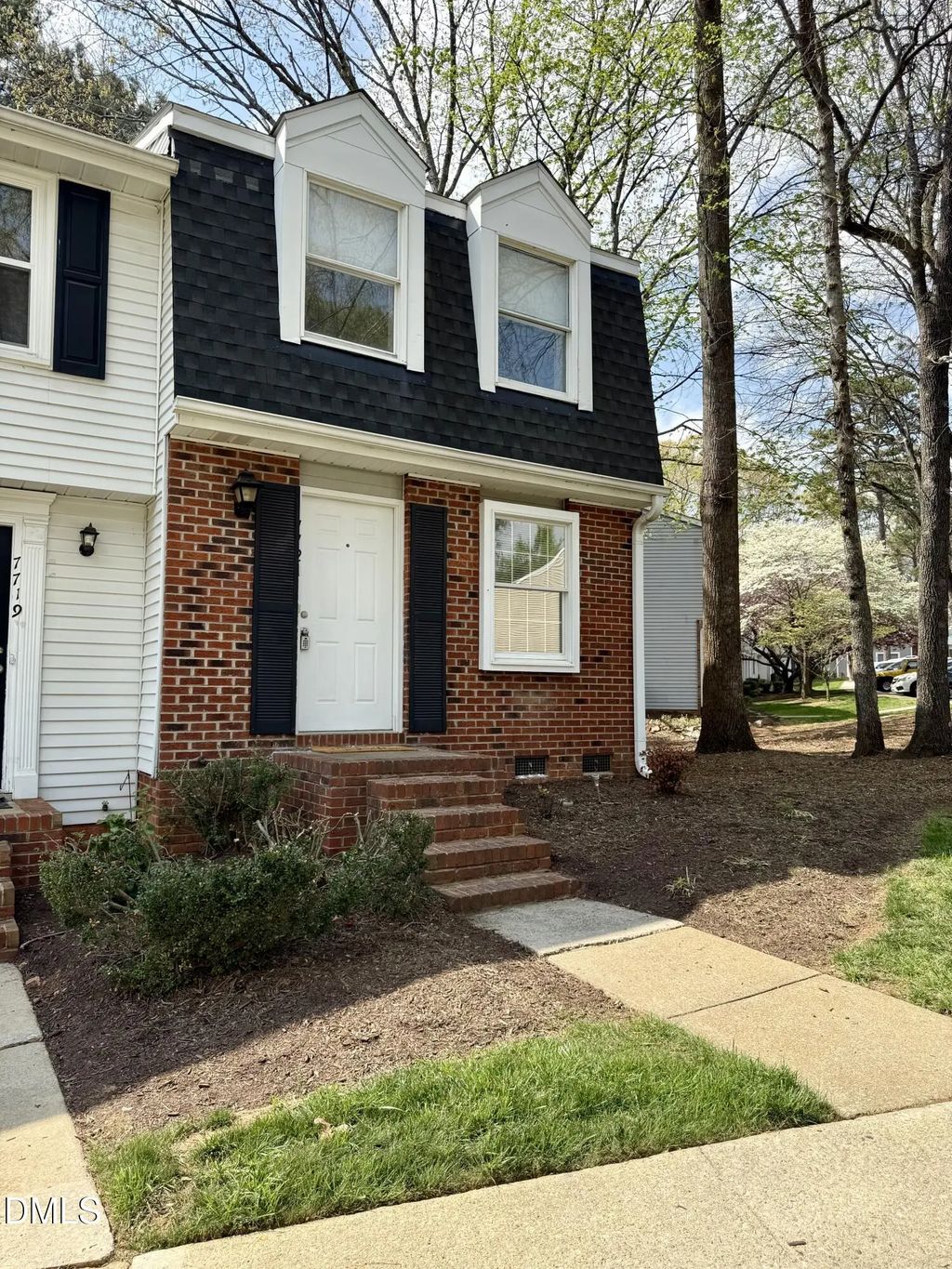7721 Kingsberry Court, Raleigh