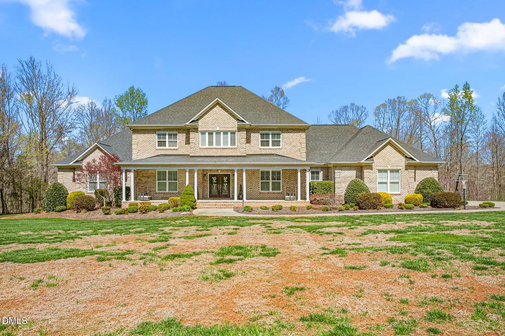 4440 Hidden Creek Pointe, Burlington