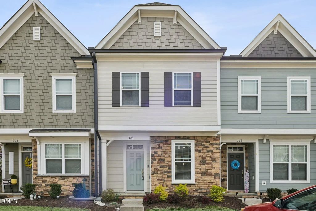 324 Old Grove Lane, Apex