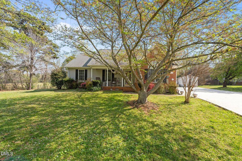 3004 Cedar Crest Court, Graham
