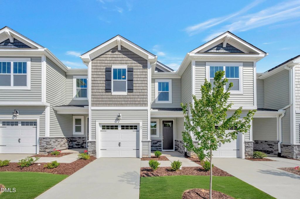 47 Ara Court 210, Angier