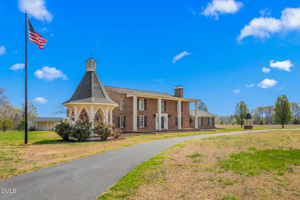 7201 Efland - Cedar Grove Road, Cedar Grove