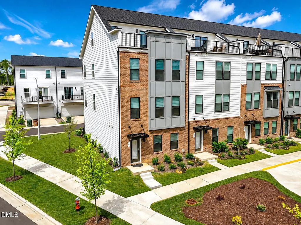 501 Hedrick Ridge Road, Cary