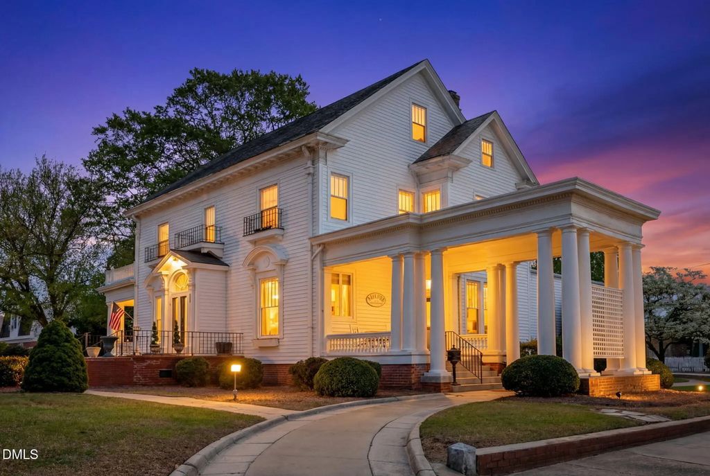309 W Divine Street, Dunn