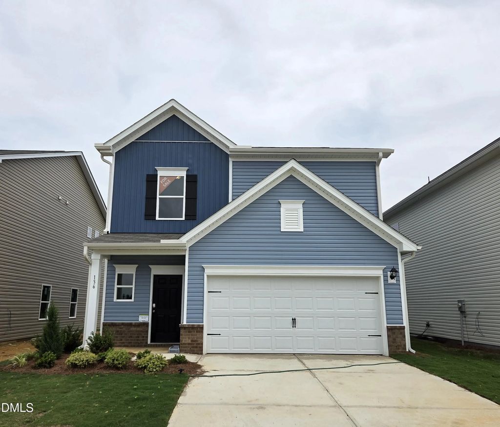 136 Oyster Tabby Drive, Lillington