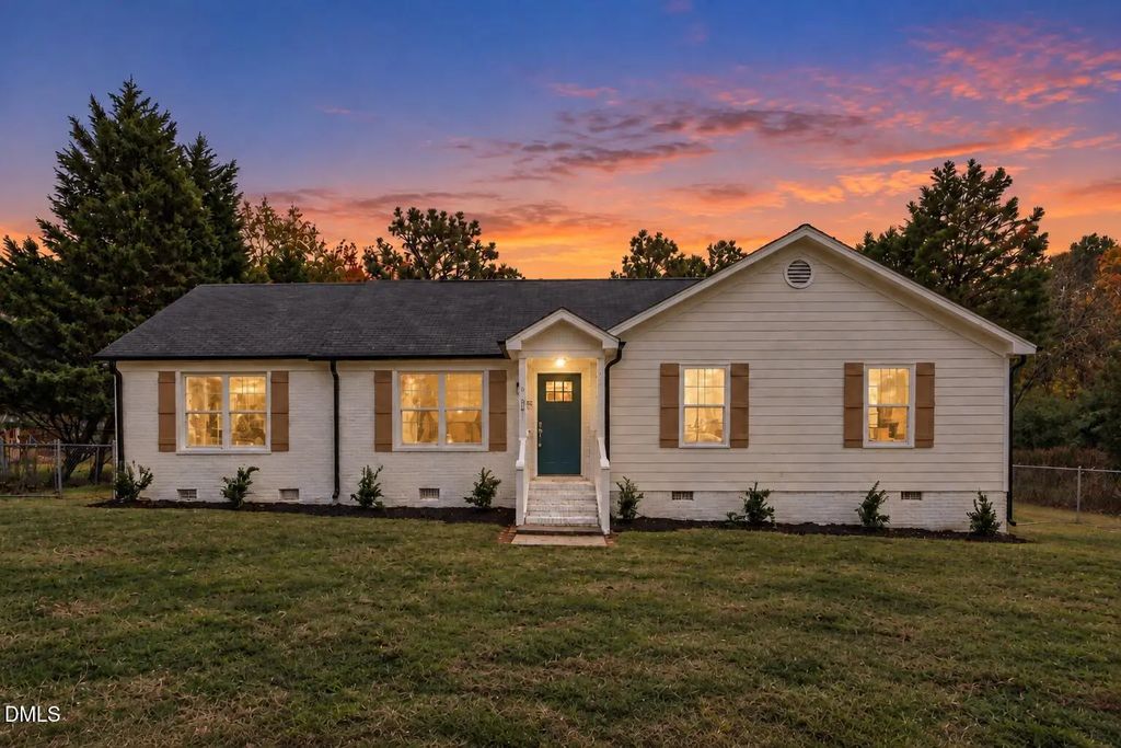 8201 Rhodes Road, Apex