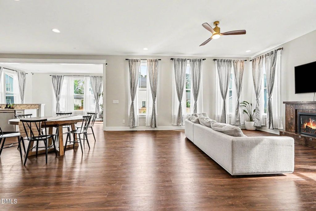 1105 Crested Jay Drive, Durham