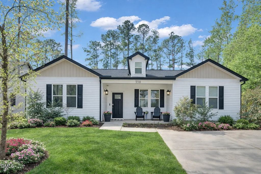 558 Shawnee Drive, Louisburg