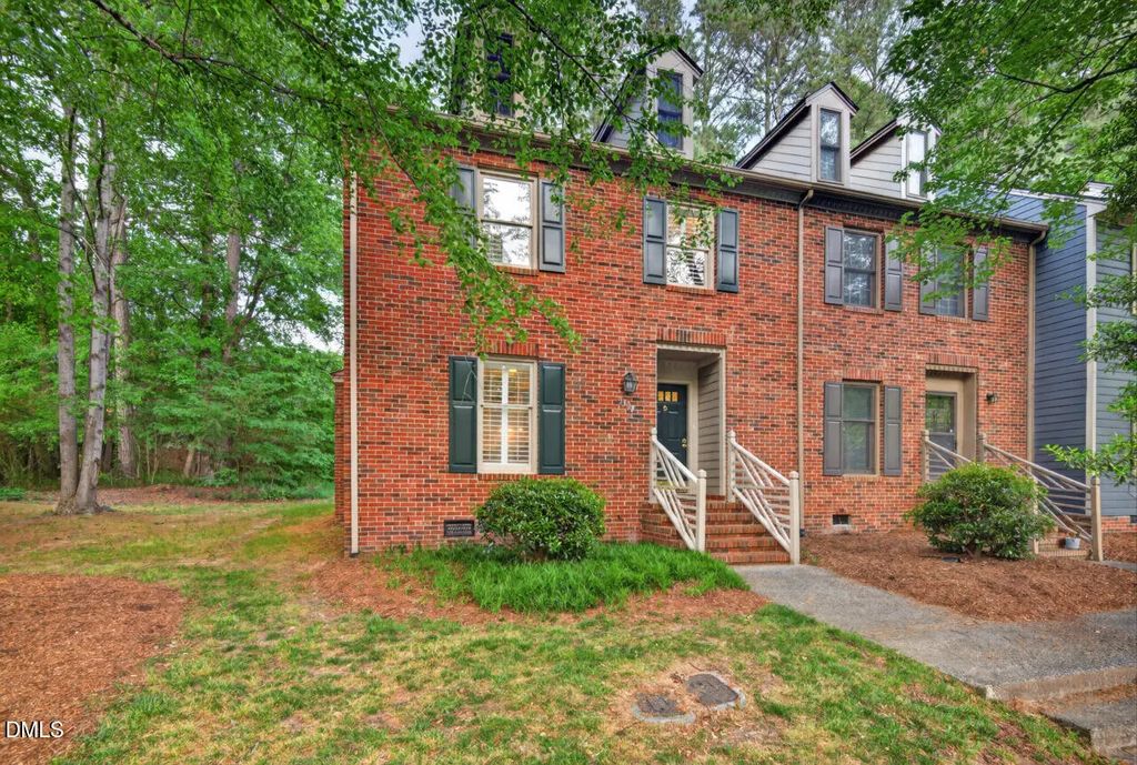 3307 Coachmans Way, Durham