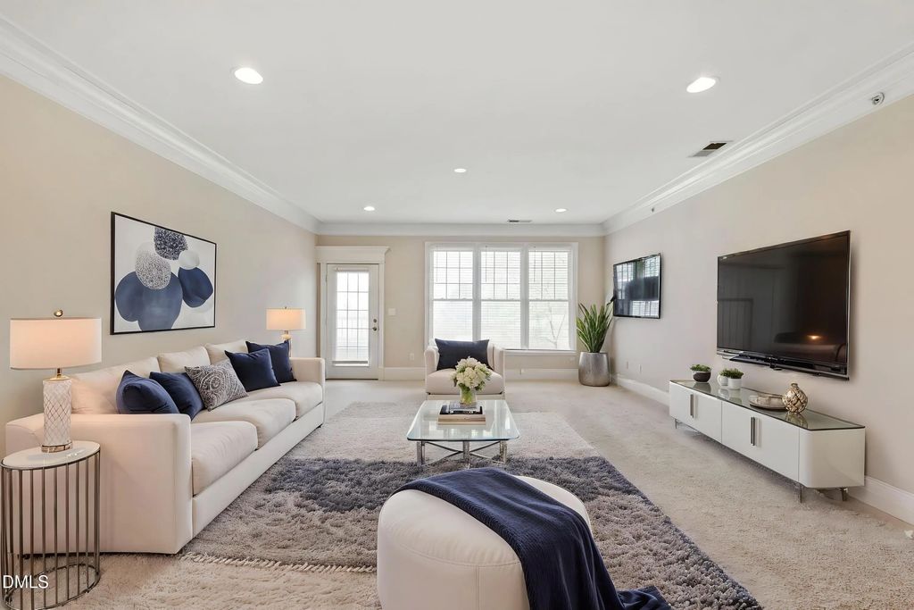 623 Waterford Lake Drive, Cary