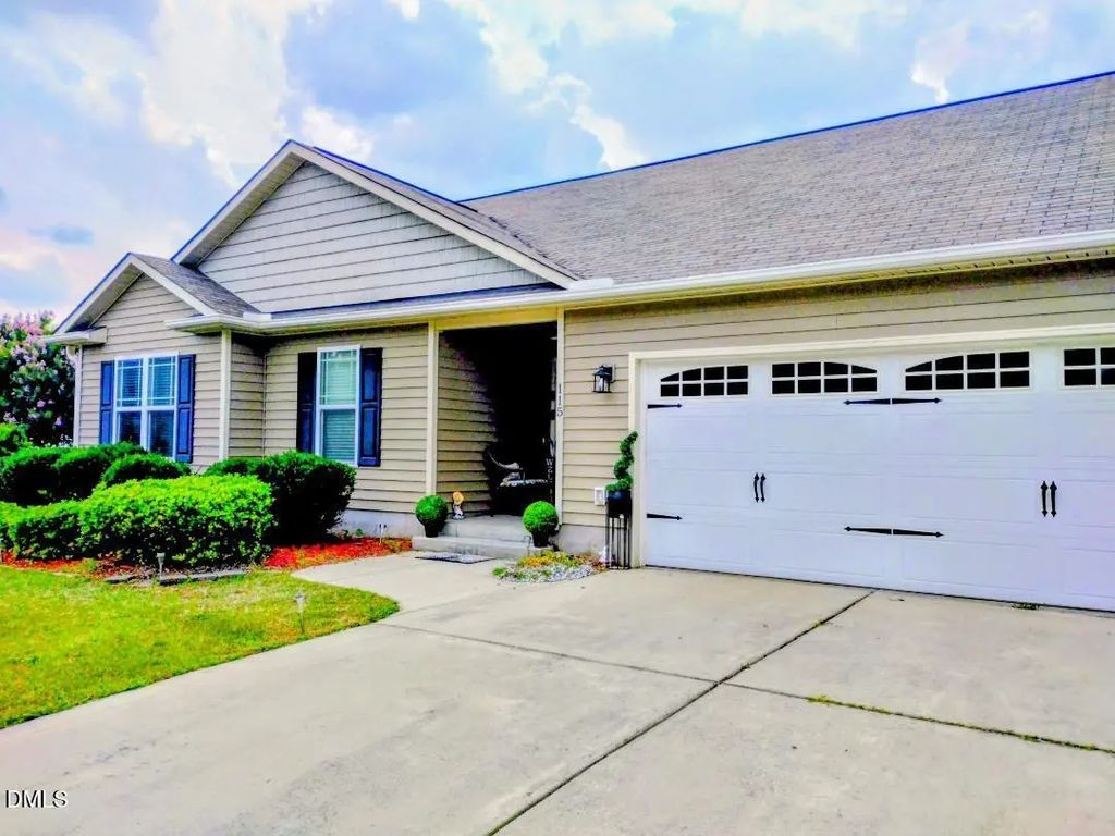 115 Newbury Drive, Angier