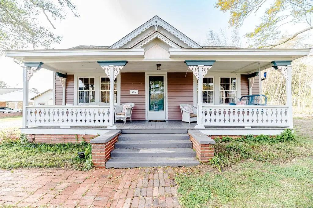 509 Carthage Street, Cameron
