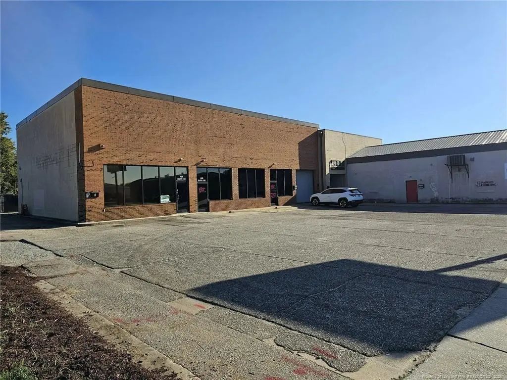 450 W Russell Street 101, Fayetteville