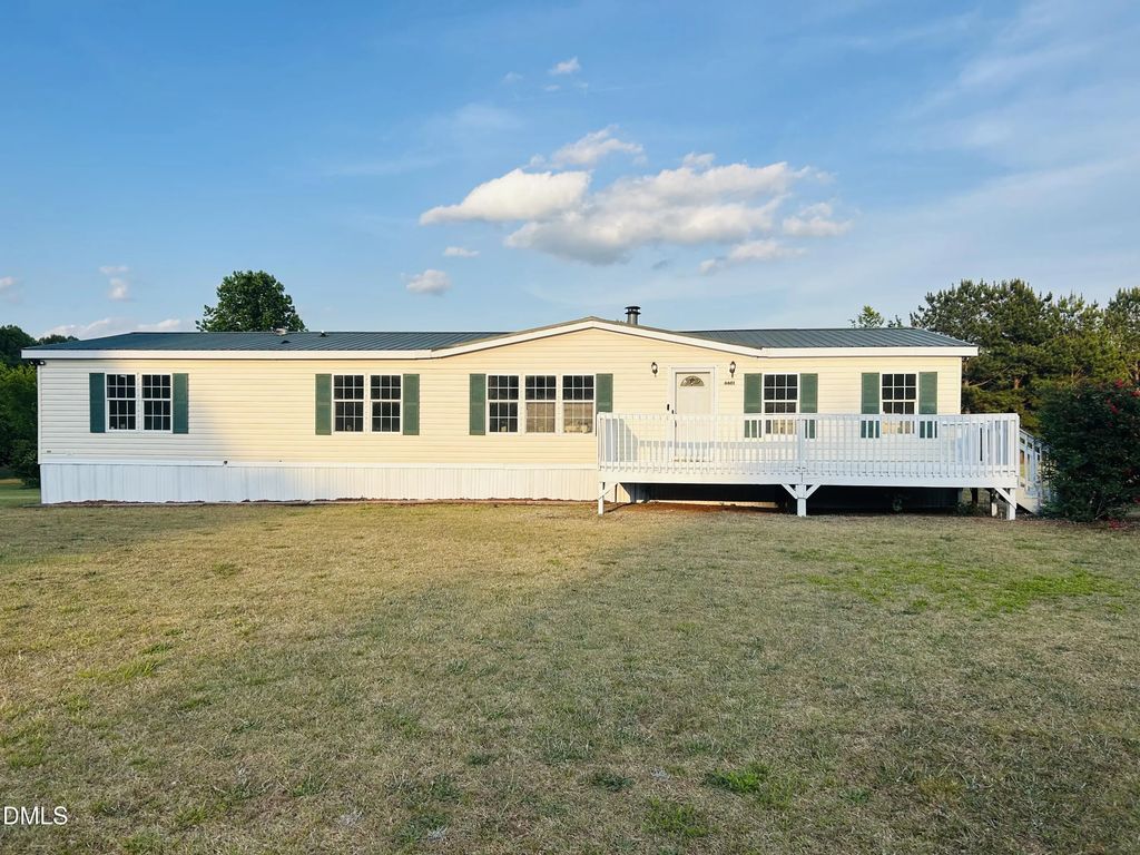6601 Clearwater Drive, Oxford