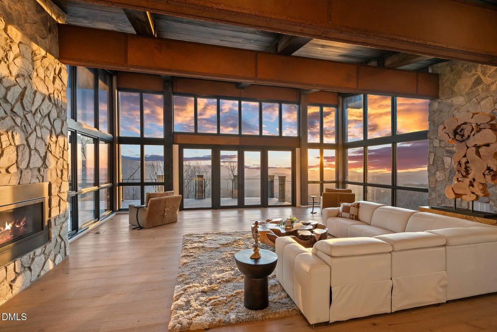 404 Silver Eagle Trail, Banner Elk