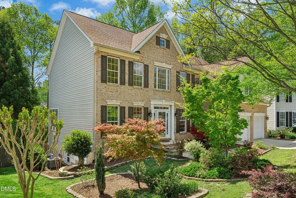 1279 Horsham Way, Apex