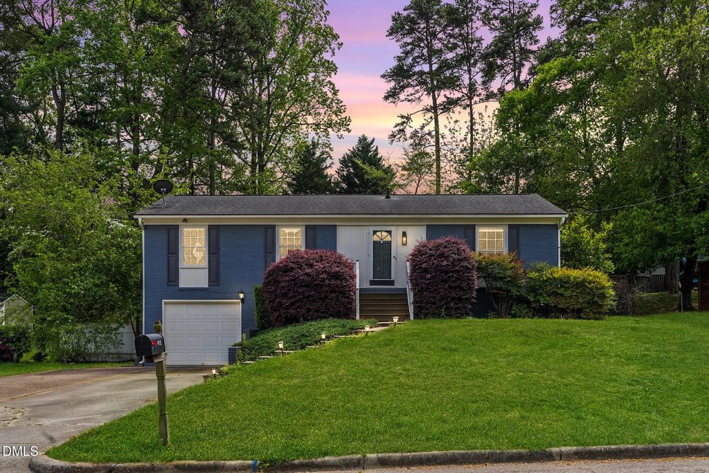 412 Pinecroft Drive, Raleigh